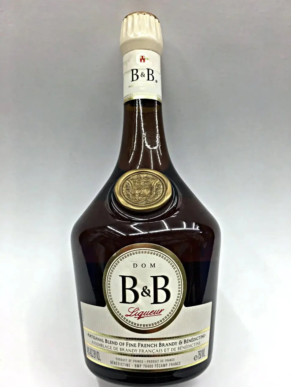 B&B Liqueur 750ml - Image 2