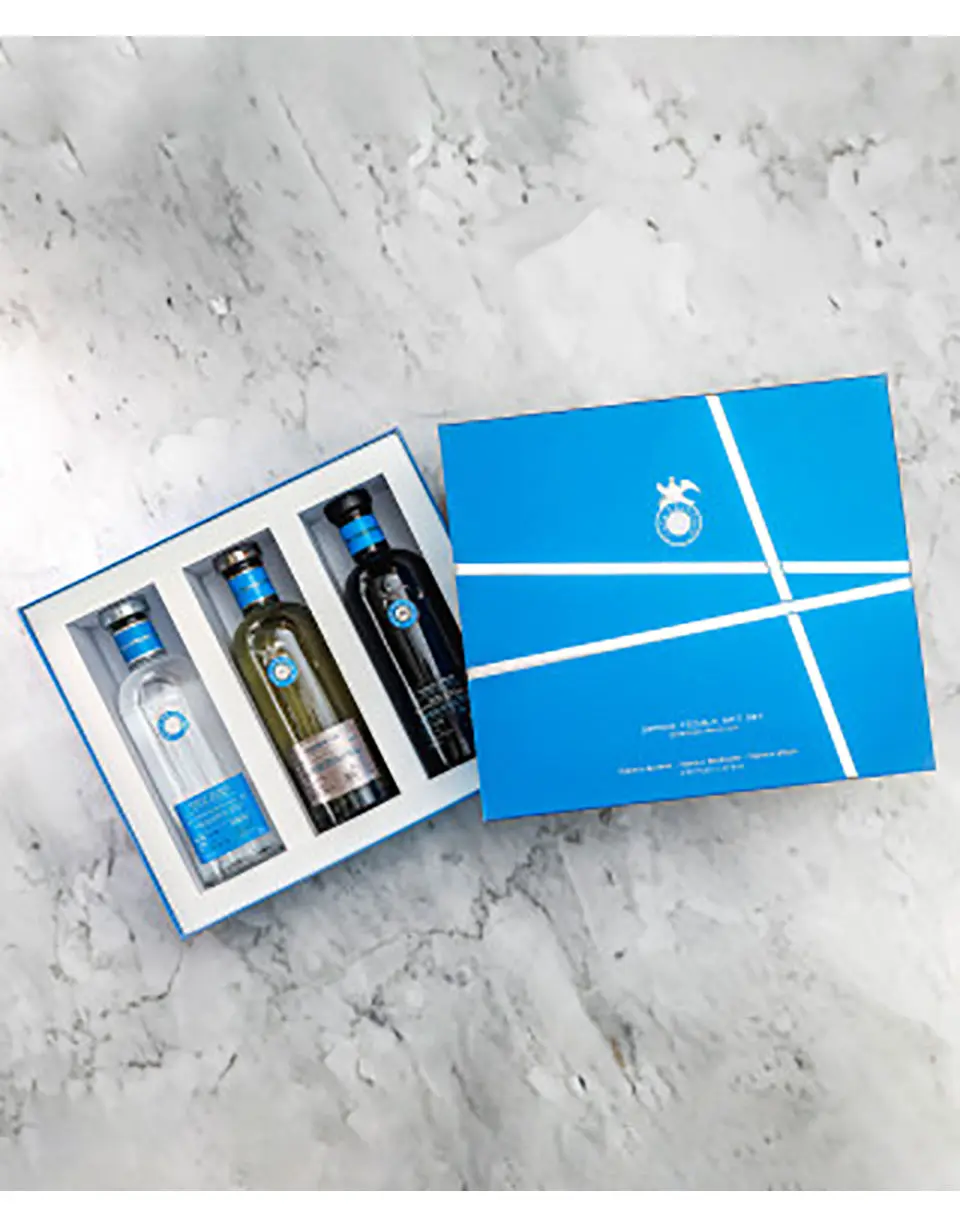 Casa Dragones Sipping Tequila Gift Set - Image 2