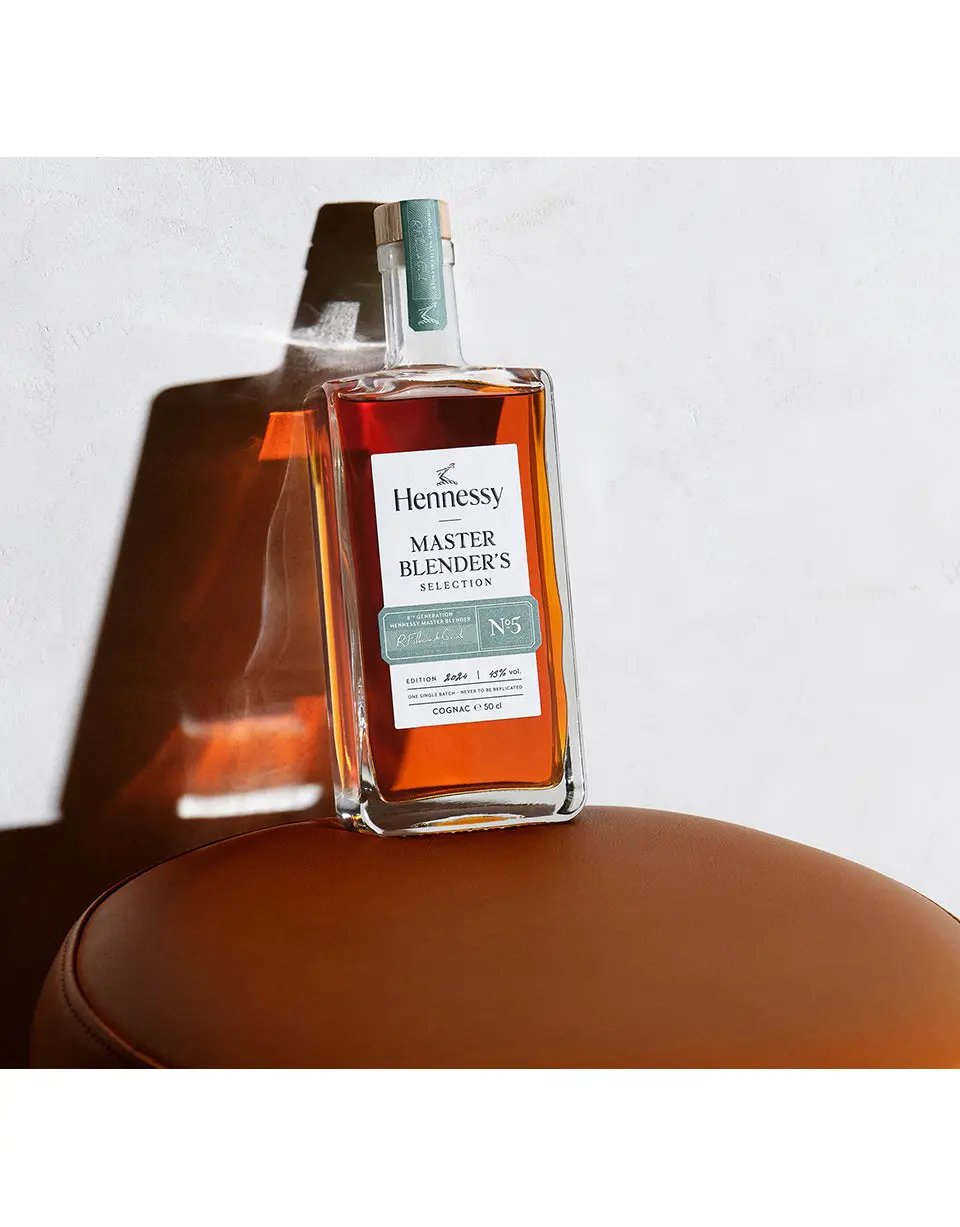 Hennessy Master Blender Selection N°5 Cognac - Image 2
