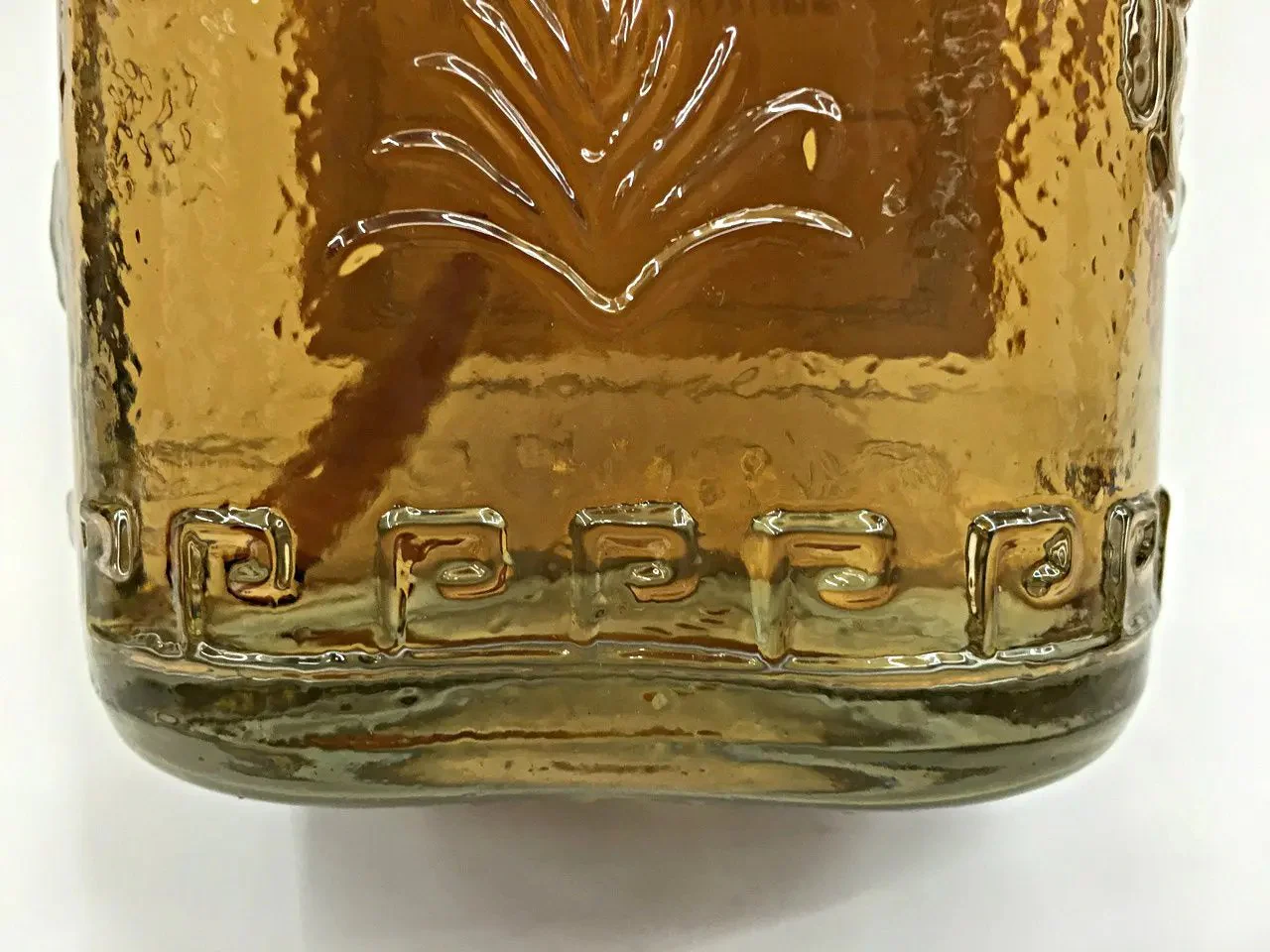 Monte Alban Mezcal 750ml - Image 2